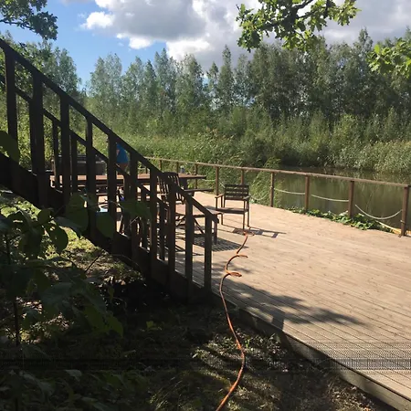 Lomamoekki 25 Km Turusta Casa de Férias *